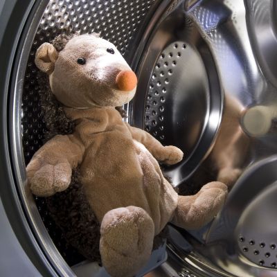 Έχετε δοκιμάσει να βάλετε το αγαπημένο λούτρινο του παιδιού σας στο πλυντήριο;