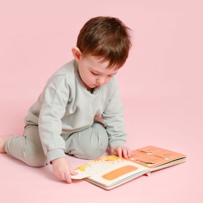 4 διασκεδαστικοί τρόποι να εμπλουτίσετε το λεξιλόγιο του παιδιού σας