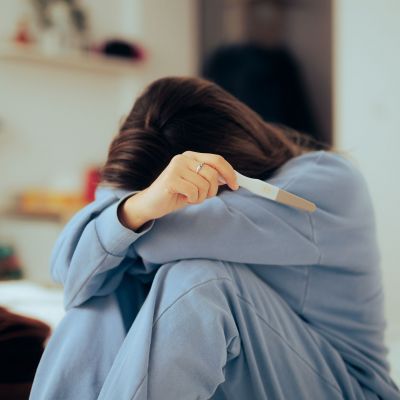 Οι λόγοι που ένα τεστ εγκυμοσύνης βγαίνει ψευδώς θετικό