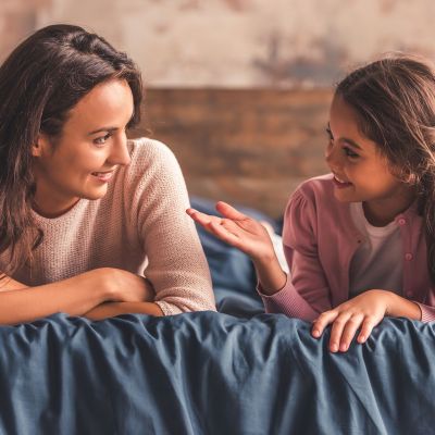 5 τρόποι για να γίνετε ο ακροατής που χρειάζεται το παιδί σας