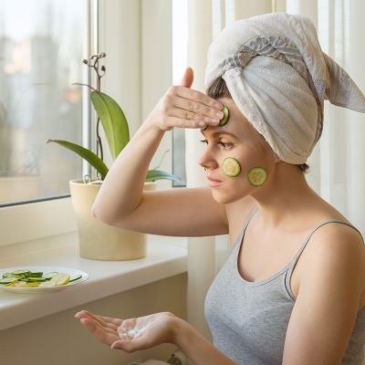  Ρύζι, λεμόνι, ντομάτα, ελαιόλαδο: Ποια τα οφέλη και οι κίνδυνοι για την επιδερμίδα