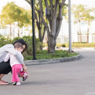 Πότε να αγοράσετε τα πρώτα παπούτσια για το μωρό σας