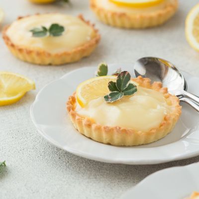 Το γλυκάκι λεμονιού που θα φτιάξετε μέσα σε 5 λεπτά