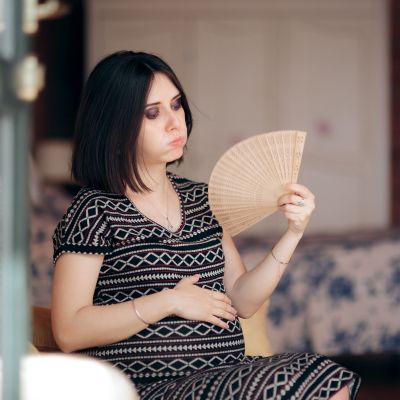 Καλοκαίρι και εγκυμοσύνη: Πώς να δροσιστείτε τις πολύ ζεστές μέρες