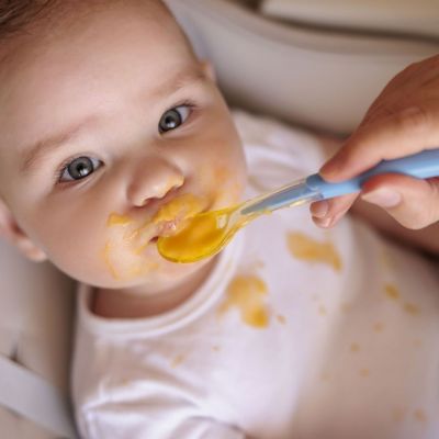 Eισαγωγή στερεών τροφών - 5 συμβουλές από μία παιδοδιατροφολόγο