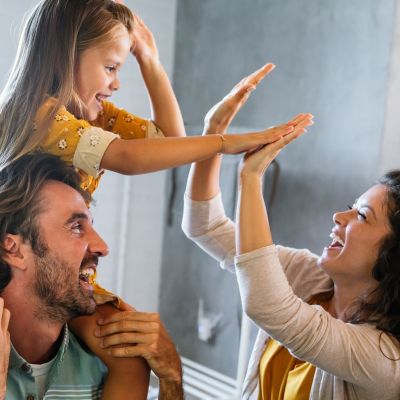 Πόσες από αυτές τις «μπαμπαδίστικες» ατάκες λέτε ενώ είστε μαμά;