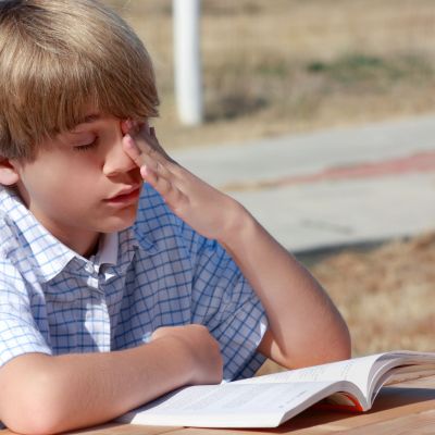 Πλήξη και ανία στην εφηβεία- Γιατί οι γονείς δεν πρέπει να ανησυχούν