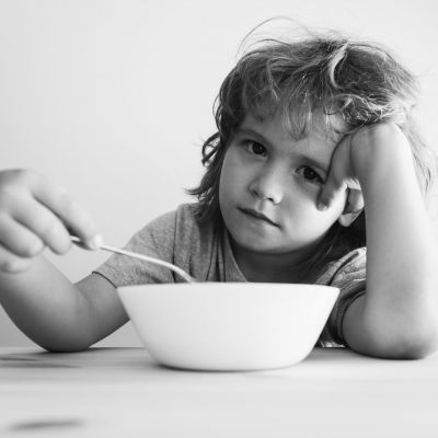 5 τρόποι καλής συμπεριφοράς που πρέπει να διδάξετε στο παιδί σας