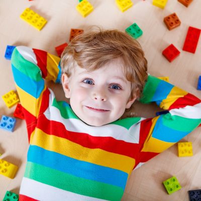 Τα 8 πιο βρόμικα πράγματα που αγγίζουν τα παιδιά στο σπίτι κάθε μέρα