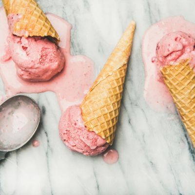 Frozen Yogurt φράουλας με 4 υλικά