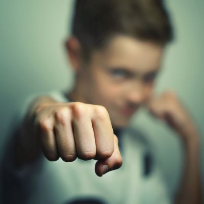 Οι έφηβοι με ΔΕΠΥ βιώνουν συχνά παροδικές εκρήξεις θυμού