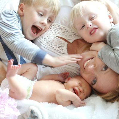 Η μητρότητα είναι διαφορετική την τρίτη φορά