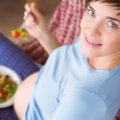 Διατροφή στην εγκυμοσύνη: Τι να τρώτε στο πρώτο τρίμηνο