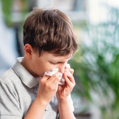 Φωτιά στην Αττική: Αποπνικτική η ατμόσφαιρα - Συμβουλές προφύλαξης για παιδιά και εγκύους