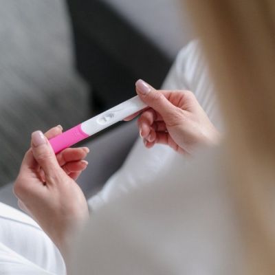 Τεστ εγκυμοσύνης: 4 σημάδια ότι το χρειάζεσαι
