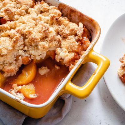 Yummy crumble ροδακινόπιτα - Θα λερώσετε μόνο δύο σκεύη