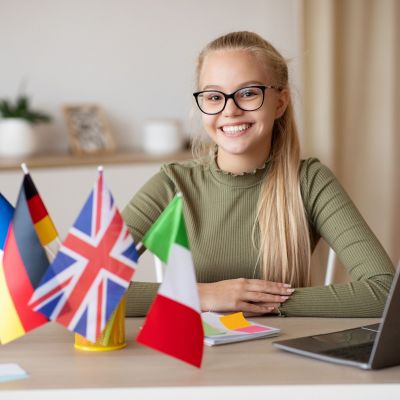 Πόσες ξένες γλώσσες πρέπει να μάθει ένα παιδί;