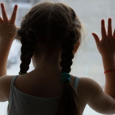 5+1 φράσεις που θα κάνουν ένα φοβισμένο παιδί να νιώσει γενναίο