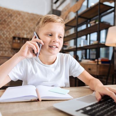 Πώς το multitasking επηρεάζει τη μνήμη των παιδιών