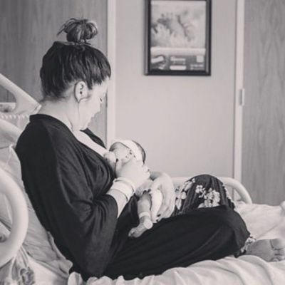 Στη μαμά που μόλις γέννησε: «Εμπιστεύσου το ένστικτό σου, άκου το σώμα και το μυαλό σου»