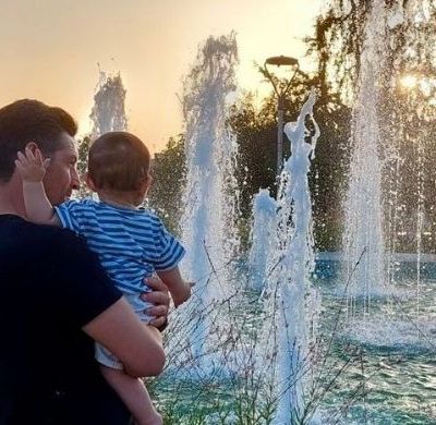 Απόστολος Ρουβάς: Φωτογραφίες από τα πρώτα γενέθλια του γιου του