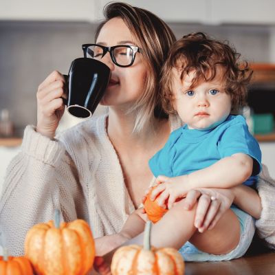 Γιατί οι μαμάδες λατρεύουν τον καφέ;