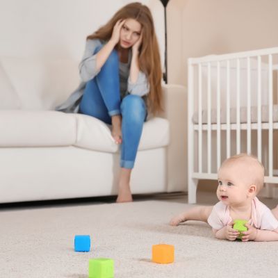 Επιλόχειος κατάθλιψη: Το να ζητάς βοήθεια είναι πράξη δύναμης, όχι σημάδι αδυναμίας