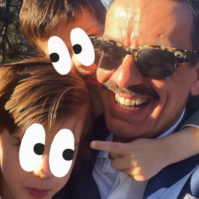 Θάνος Κιούσης: Το βίντεο που τον δείχνει ντυμένο βάτραχο να «κλέβει» παιδάκια από το σχολικό