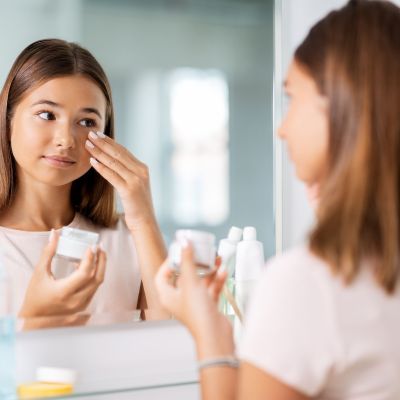 Αυτή είναι η μόνη beauty routine που χρειάζονται τα έφηβα κορίτσια σας