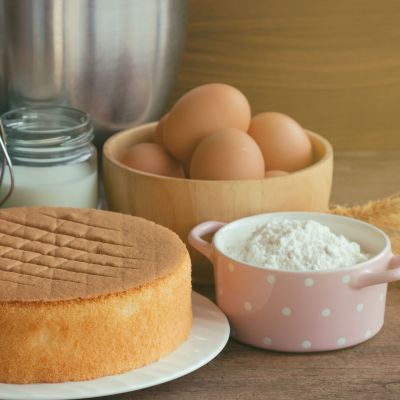 Το tip της μαμάς: Ο λόγος που πρέπει να χρησιμοποιείτε στα γλυκά αβγά σε θερμοκρασία δωματίου