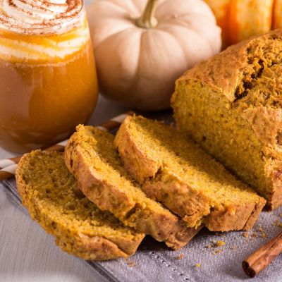 Pumpkin bread: Η συνταγή που θα λατρέψετε (είναι καλύτερη από το banana bread)