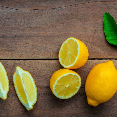 Το tip της μαμάς: 6 τρόποι να χρησιμοποιήσετε τις φλούδες λεμονιού