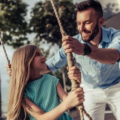 Οι μπαμπάδες με κόρες ζουν περισσότερα χρόνια