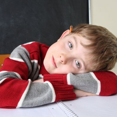 Παιδί με ΔΕΠΥ: Πώς να ενισχύσετε την αυτοπεποίθησή του