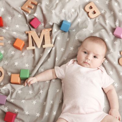 Θέλετε να δώσετε στο κοριτσάκι σας το όνομα «Άννα»; Μάθετε τη σημασία και την προέλευσή του