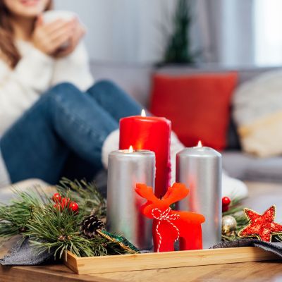 Coffee table: Στολίδια και ιδέες για να το διακοσμήσετε τις γιορτές