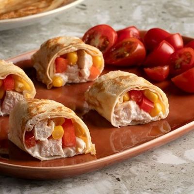 Ρολάκια κρέπας με κοτόπουλο και τυρί κρέμα