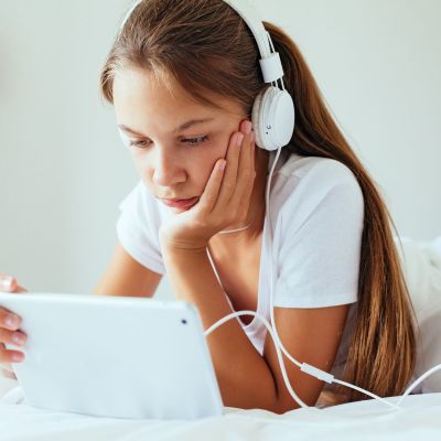 5+1 tips για να ξεκινήσετε συζήτηση με το έφηβο παιδί σας