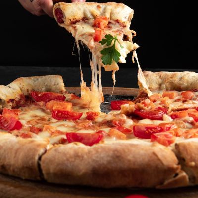 Το tip της μαμάς: Ποιο είναι το καλύτερο τυρί για σπιτική πίτσα;