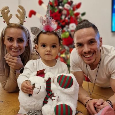 Λευτέρης Πετρούνιας: Η Λένια κάνει μάθημα κολύμβησης και του στέλνει φιλιά