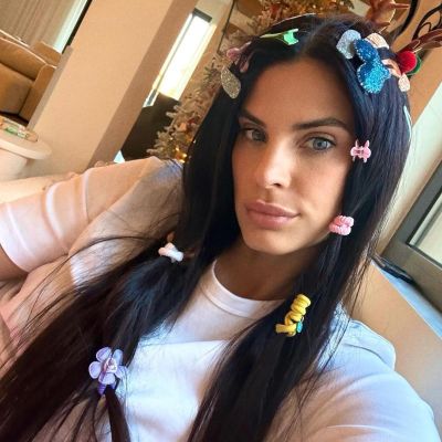 Χριστίνα Μπόμπα: Η ανάρτησή της με τα κοκαλάκια στα μαλλιά και τα σχόλια των διαδικτυακών της φίλων