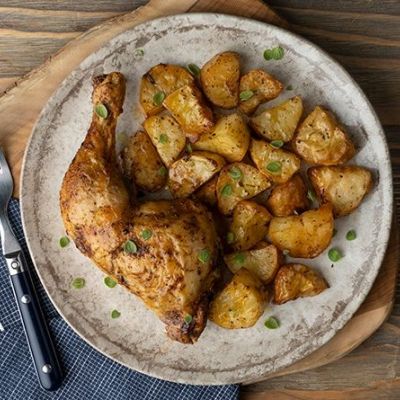 Κοτόπουλο πεταλούδα με πατάτες στο air fryer