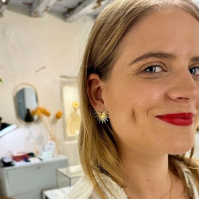 Δανάη Μιχαλάκη: Νέες φωτογραφίες της κόρης της στο καθιστικό του σπιτιού