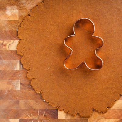 Πώς θα φτιάξετε χριστουγεννιάτικα μπισκότα χωρίς κουπάτ