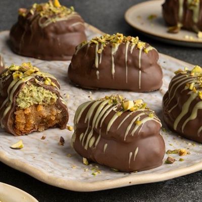 Μελομακάρονα Dubai chocolate με κανταΐφι και πραλίνα φιστικιού Αιγίνης