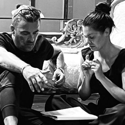 Γιάννης Αϊβάζης: Στόλισε με τη Μαρία Κορινθίου και την κόρη τους το χριστουγεννιάτικο δέντρο