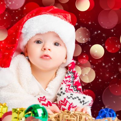 Φωτογραφίζοντας τα πρώτα Χριστούγεννα του μωρού: 10 ξεχωριστές ιδέες