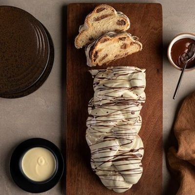 Τσουρέκι με λευκή σοκολάτα και κάστανο