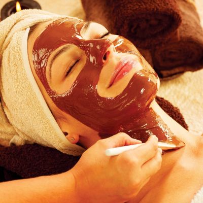 DIY μάσκες προσώπου πριν τα Χριστούγεννα για ενυδάτωση και λάμψη