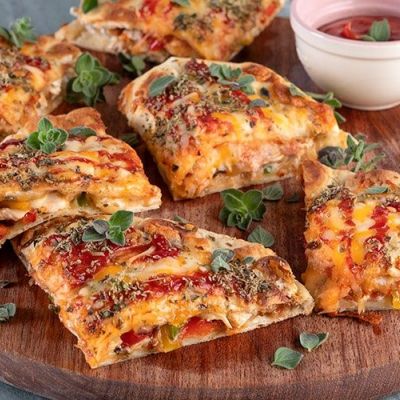 Σκεπαστή πίτα με γαλοπούλα που περίσσεψε